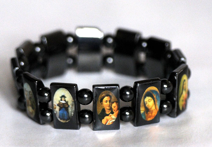 Religious Bracelets from The Vatican | MONDO CATTOLICO